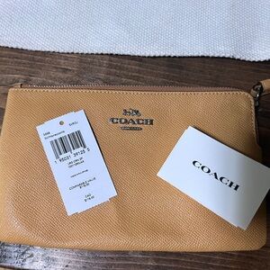 Coach Wristlet - Honeycomb - has tags - never used